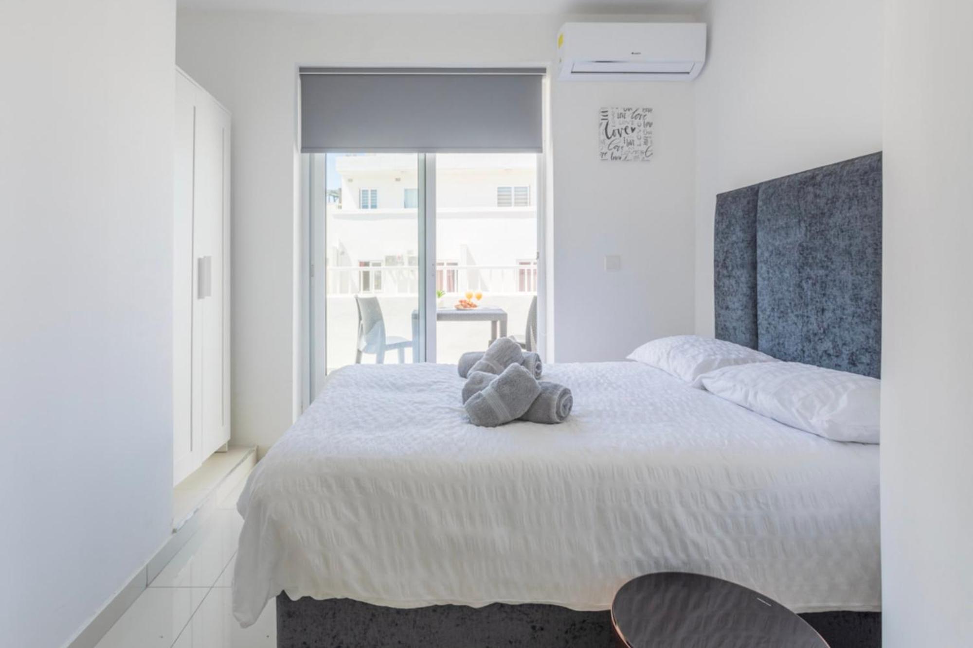 Saint Julian - Lovely Apartment With Terrace - Cityapartmentstay Saint Julian's Bagian luar foto